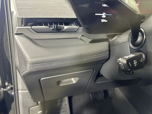 Used 2025 Audi Q6 e-tron Premium Plus image 19