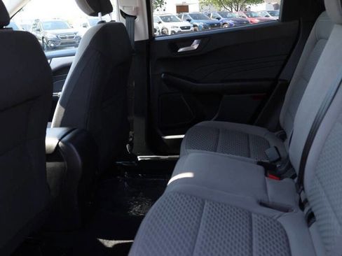 Used 2021 Ford Escape SE w/ SE Sport Appearance Package AWD/4WD image 17