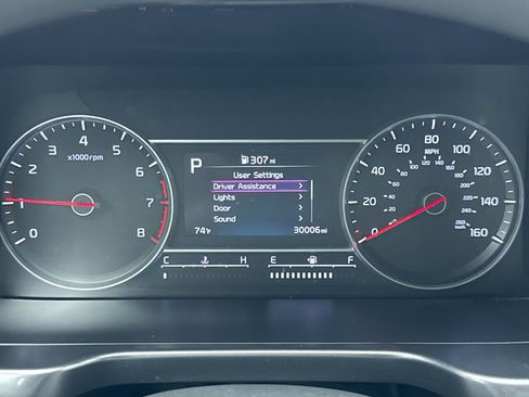 Used 2023 Kia Sorento LX AWD/4WD image 13