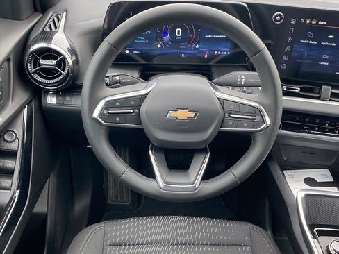 New 2026 Chevrolet Equinox LT image 7