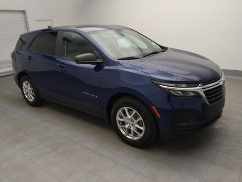 Used 2022 Chevrolet Equinox LS w/ LS Convenience Package image 11