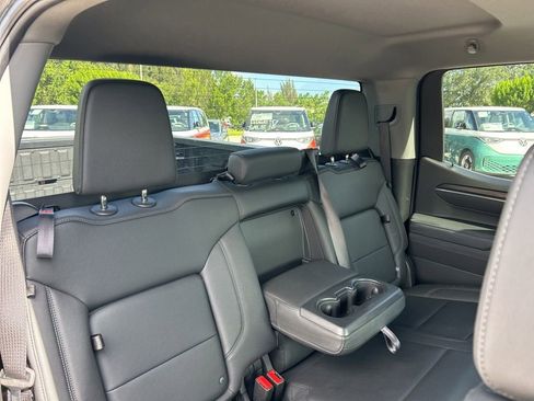 Used 2025 GMC Sierra 1500 SLT image 42