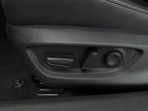 Used 2026 Toyota Camry SE FWD image 11