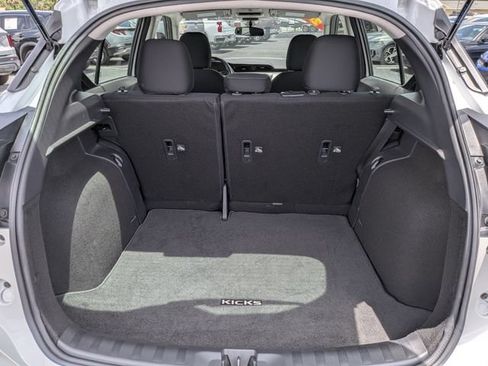 Used 2024 Nissan Kicks SV FWD image 12