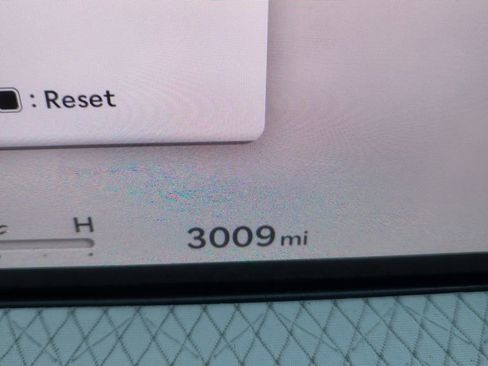 Used 2025 Genesis GV80 2.5T Advanced image 30