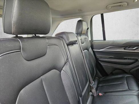 Used 2023 Jeep Grand Cherokee Limited RWD image 22