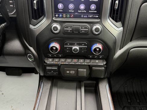 Used 2020 GMC Sierra 3500 Denali w/ Denali Ultimate Package AWD/4WD image 54