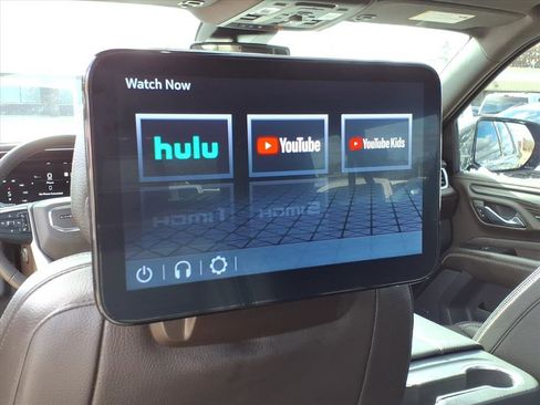 Used 2023 GMC Yukon XL Denali image 13