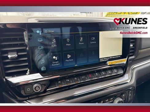 Used 2023 Chevrolet Silverado 1500 ZR2 w/ Technology Package AWD/4WD image 28