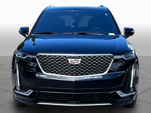 Used 2023 Cadillac XT6 Premium Luxury w/ Technology Package AWD/4WD image 4