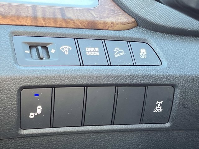 Used 2017 Hyundai Santa Fe SE w/ SE Premium Package 02 AWD/4WD image 38