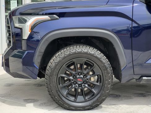 Used 2023 Toyota Tundra SR5 w/ SR5 Convenience Package AWD/4WD image 7