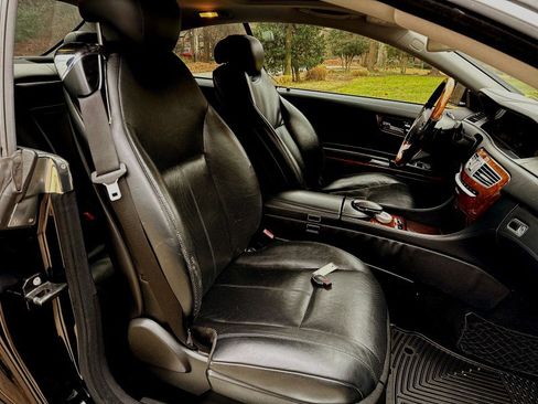 Used 2010 Mercedes-Benz CL 550 4MATIC image 28