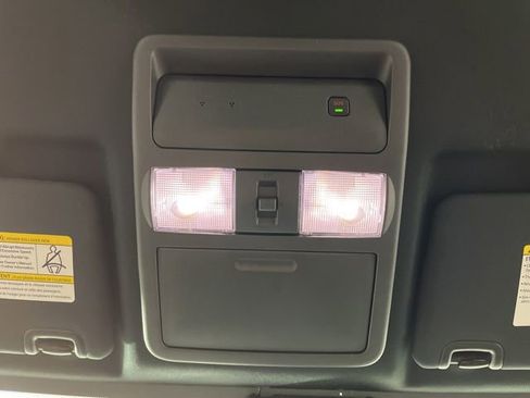 Used 2023 Nissan Frontier PRO-4X w/ Pro Convenience Package AWD/4WD image 33