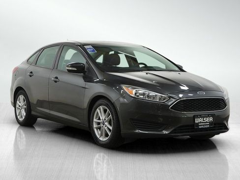 Used 2015 Ford Focus SE image 7
