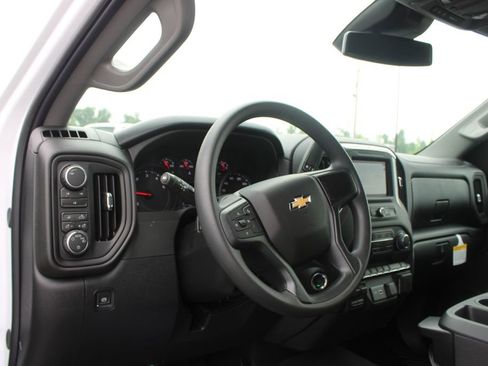 New 2026 Chevrolet Silverado 2500 Custom w/ Custom Value Package AWD/4WD image 25