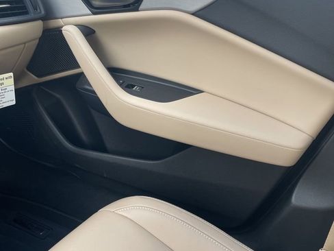 Used 2025 Acura TLX Technology Package image 11