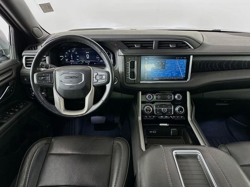 Used 2022 GMC Yukon XL Denali AWD/4WD image 28