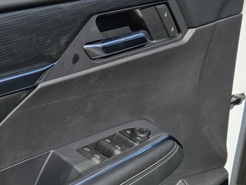 New 2025 GMC Acadia Elevation image 19