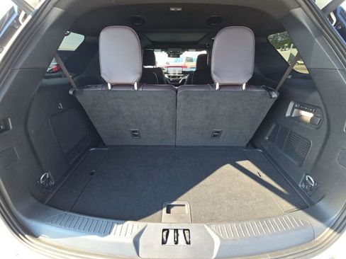 Used 2025 Ford Explorer Platinum w/ Ultimate Package image 15