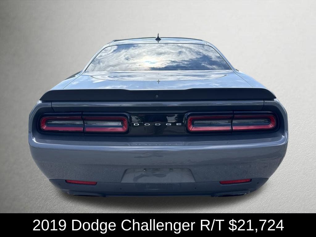 Used 2019 Dodge Challenger R/T w/ Blacktop Package RWD image 4