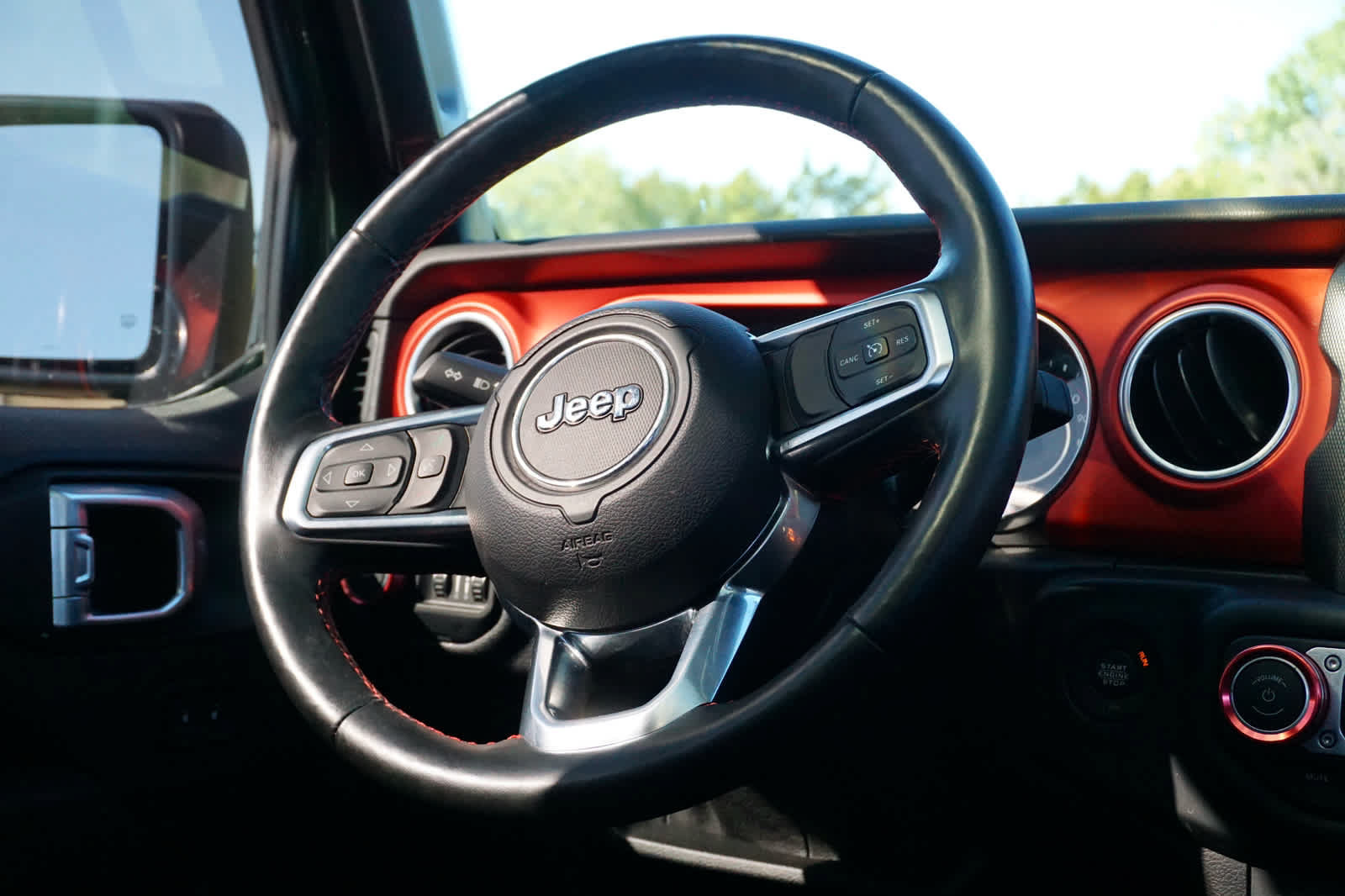Used 2020 Jeep Wrangler Unlimited Rubicon AWD/4WD image 17