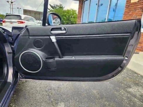 Used 2007 MAZDA MX-5 Miata Grand Touring w/ Premium Pkg image 30