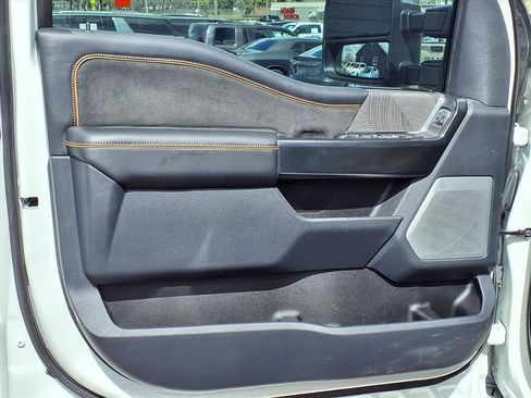 Used 2024 Ford F250 Platinum image 30