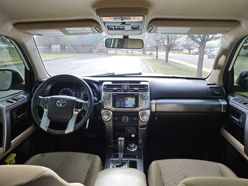 Used 2016 Toyota 4Runner SR5 image 36