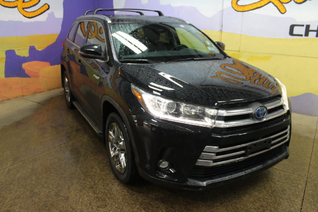 Used 2019 Toyota Highlander Limited AWD/4WD image 2