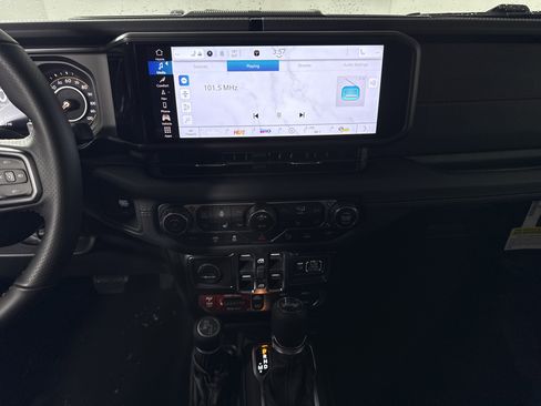 New 2026 Jeep Wrangler Unlimited Rubicon 392 w/ Quick Order Package 27X Moab AWD/4WD image 25