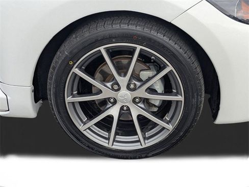 Used 2011 Mitsubishi Eclipse GT image 10