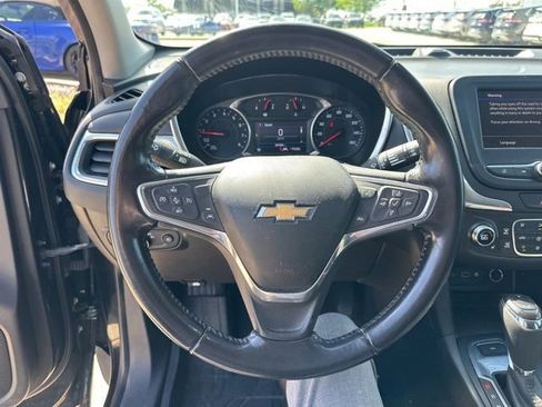Used 2020 Chevrolet Equinox LT w/ Driver Convenience Package AWD/4WD image 13