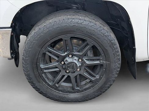 Used 2020 Toyota Tundra SR5 w/ SR5 Upgrade Package image 9