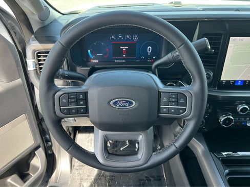 New 2026 Ford F250 Lariat w/ Black Appearance Package image 36