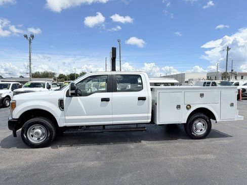 Used 2019 Ford F250 XL w/ Power Equipment Group AWD/4WD image 10