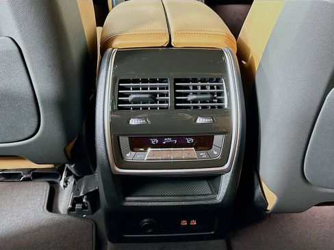 New 2026 BMW X5 xDrive50e image 18