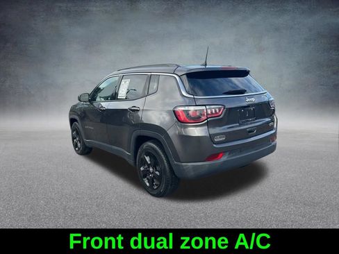 Certified 2019 Jeep Compass Latitude FWD image 7