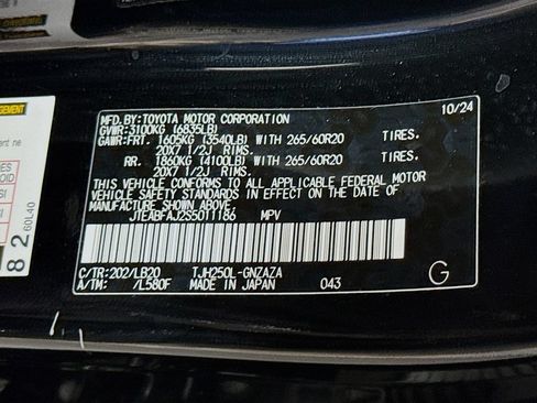 Used 2025 Toyota Land Cruiser w/ Premium Package AWD/4WD image 37