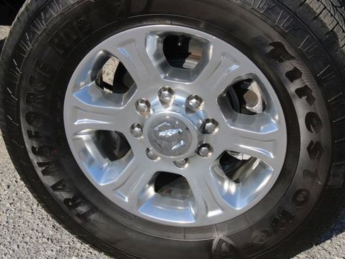 Used 2024 RAM 2500 Big Horn w/ Sport Appearance Package image 28