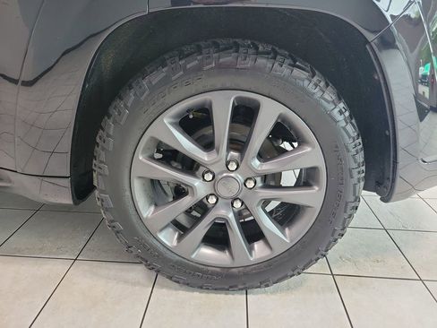 Used 2019 Jeep Grand Cherokee High Altitude AWD/4WD image 47