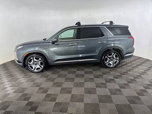 Used 2023 Hyundai Palisade Limited w/ Cargo Package FWD image 10