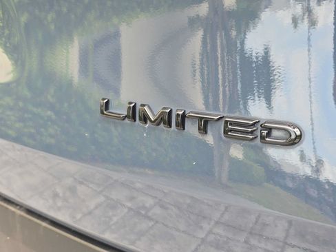 Used 2024 Toyota Grand Highlander AWD Hybrid image 6
