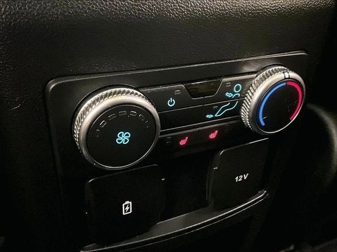 Used 2020 Ford Explorer XLT w/ Equipment Group 202A image 33