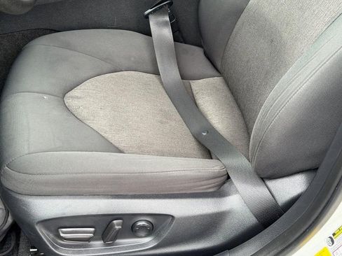 Used 2023 Toyota Camry LE FWD image 23