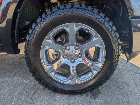 Used 2016 RAM 1500 Laramie w/ Convenience Group image 26