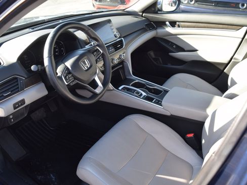 Used 2018 Honda Accord EX-L image 10