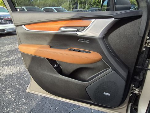 Used 2023 Cadillac XT5 Premium Luxury w/ Technology Package FWD image 25