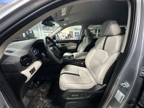 New 2026 Honda Pilot EX-L image 8