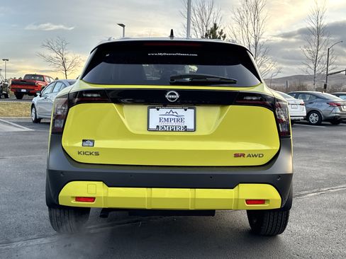 New 2026 Nissan Kicks SR w/ SR Premium Package AWD/4WD image 6